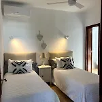 Lanzarote House 卡门港